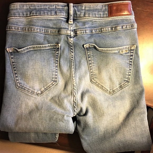 HOLLISTER High Rise Super Skinny Ripped Jeans | 1R - Picture 8 of 15